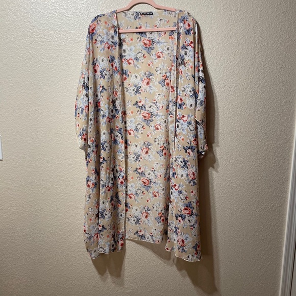 Long kimono. Duster. Neutral. Floral. - Picture 1 of 9